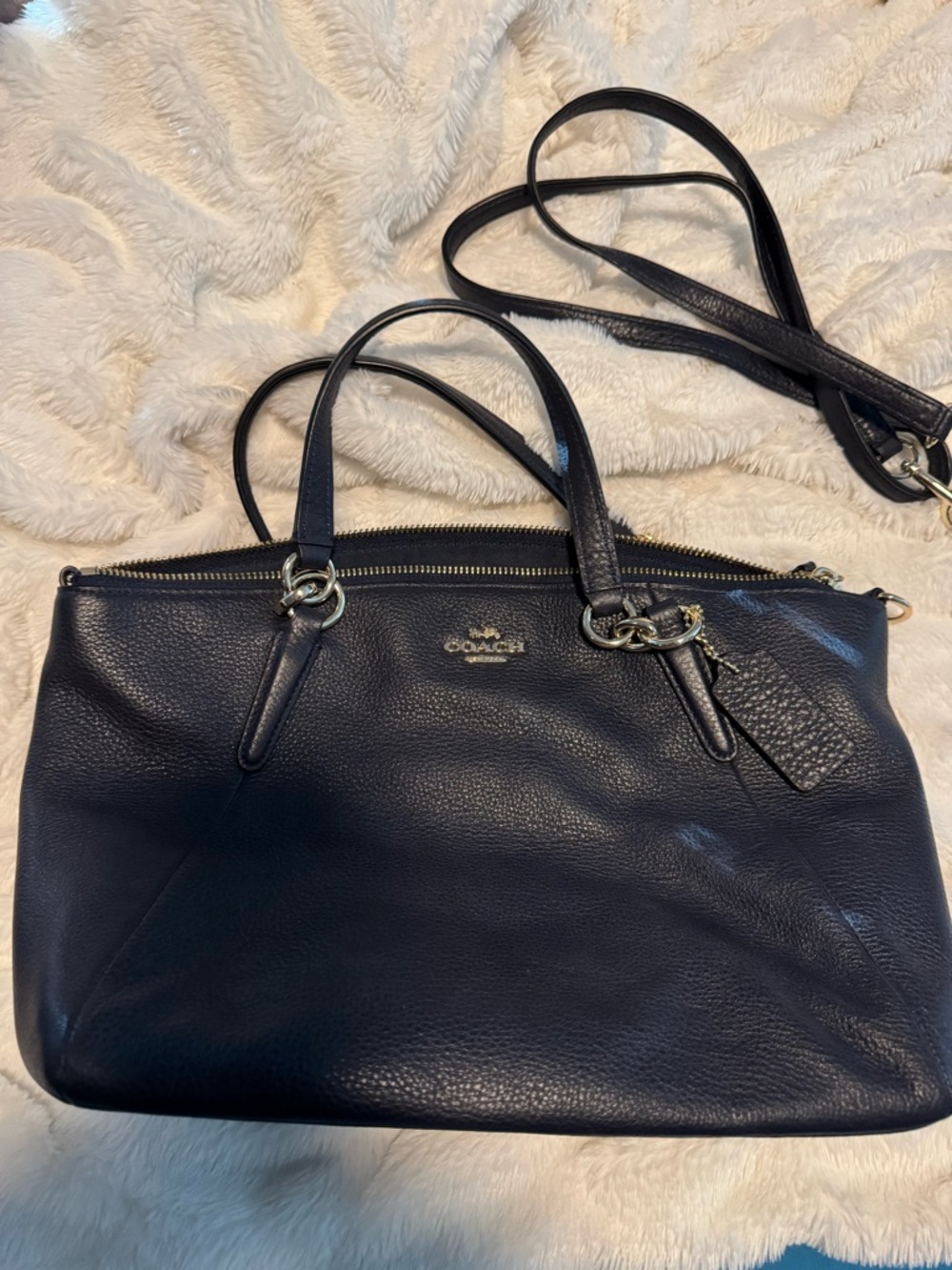 Coach Dark Navy Pebbled Leather bag with Removable Strap- good used condition
